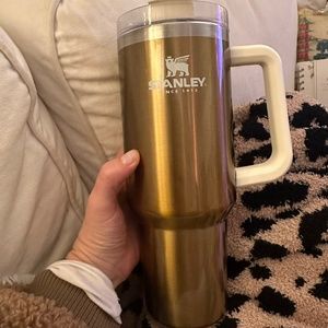 RARE Stanley 40oz tumbler in Gold Glass